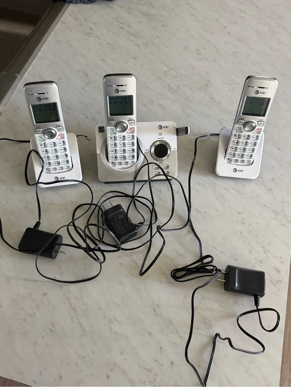 AT&T DL7310 Cordless Phone Digital Answering System w/ Bluetooth